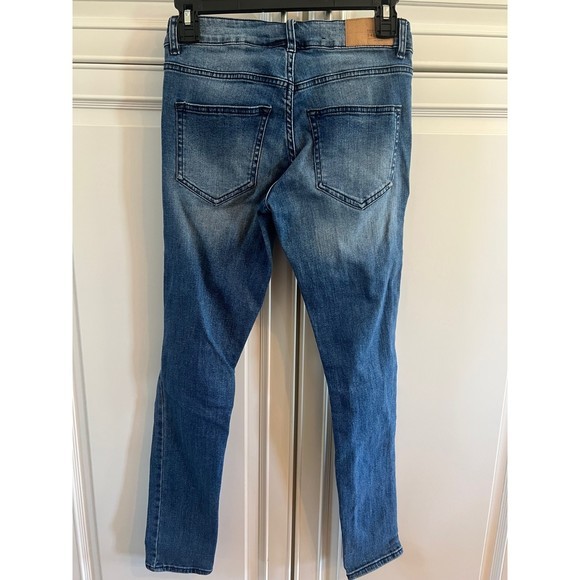 H&M Divided‎ Medium Wash Distressed Skinny Jeans Low/Mid-Rise US 6 - Picture 5 of 6